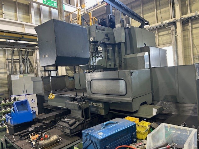 牧野フライス製作所 FNC128-A30 立マシニング(BT50)