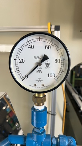 中井機械工業 圧搾機(油圧搾り機)