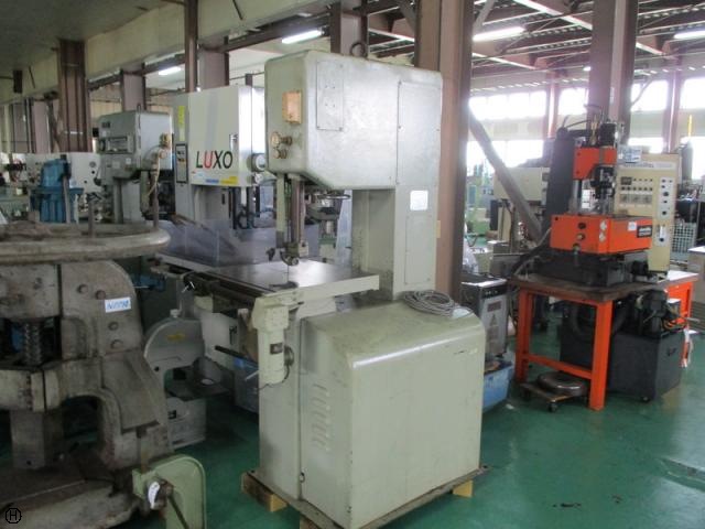 アマダ V-400 コンターマシン