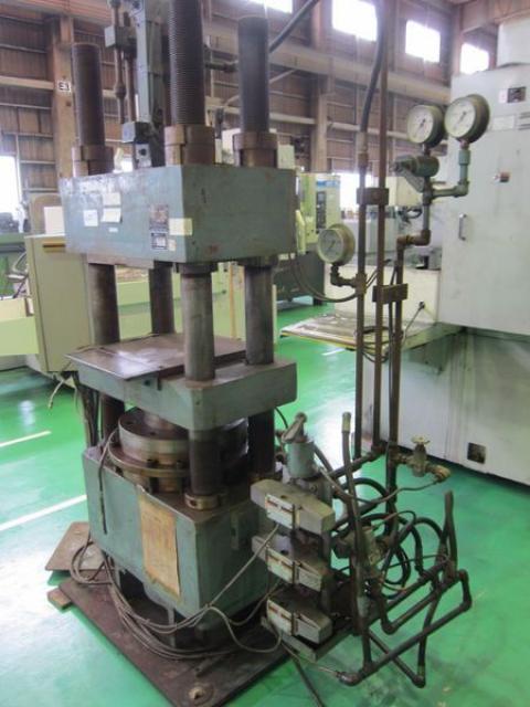 日東精機製作所 DA 200T油圧プレス