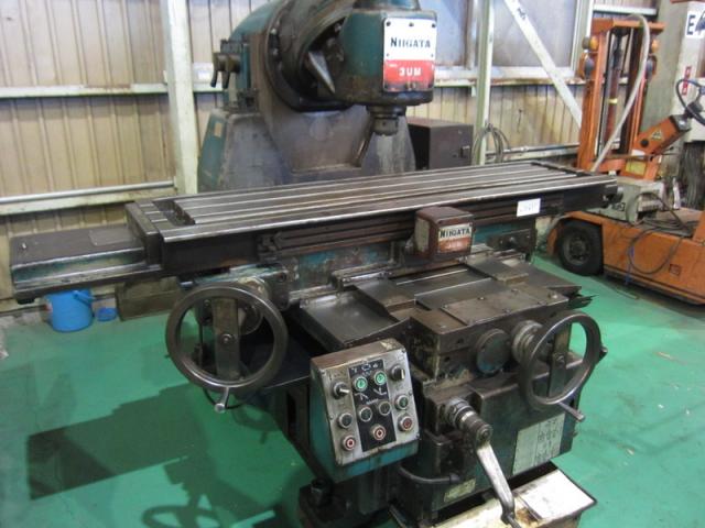 新潟鐵工所 3UM 万能フライス