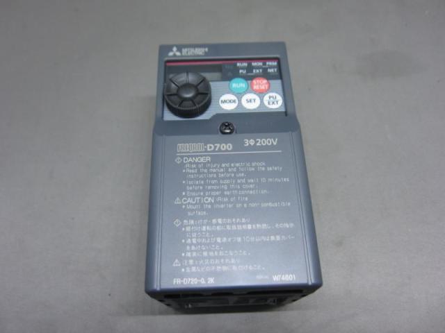 三菱電機 FR-D720-0.2K インバーター
