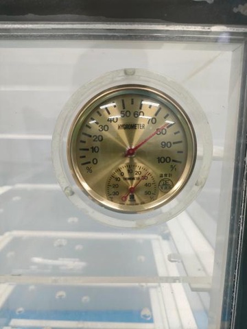  製品保管庫