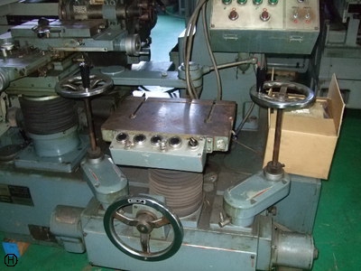 和井田製作所 DW-80 プロファイル研削盤