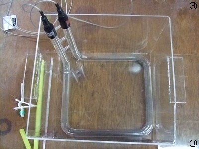  石英製水槽