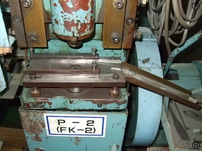 粉末技研工業 FK-2 2.0T粉末プレス