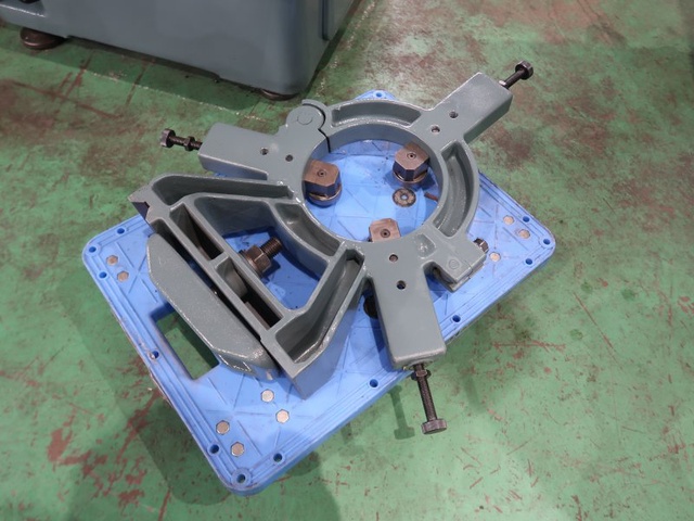 アマダマシンツール LEO-125A 8尺旋盤