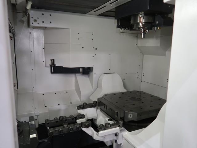 ヤマザキマザック VARIAXIS630-5XⅡ 5軸立マシニング(BBT40)