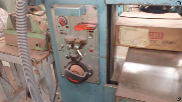 アマダ V-300 コンターマシン