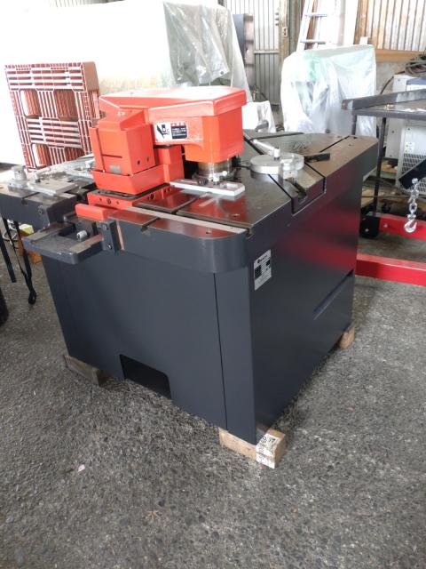 アマダ CSW-250 コーナーシャー