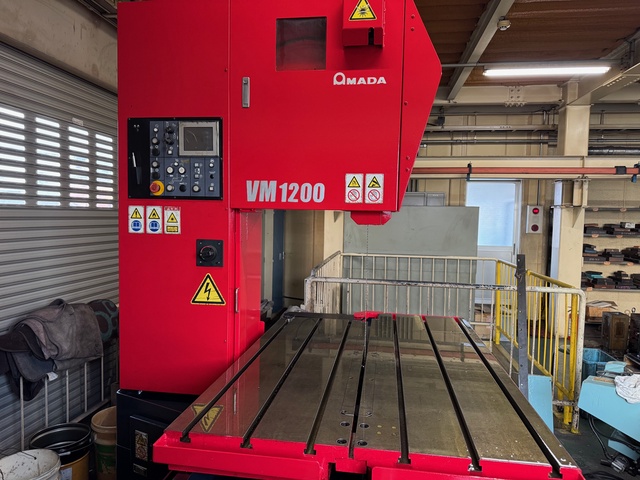 アマダ VM1200 立型バンドソー