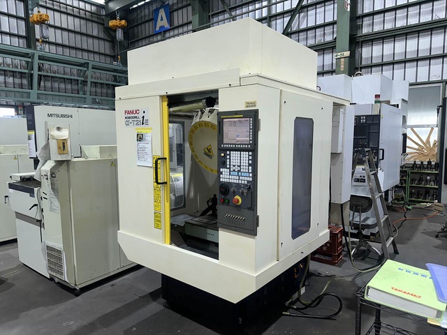 ファナック ROBODRILL α-T21iE 立マシニング(BT30)