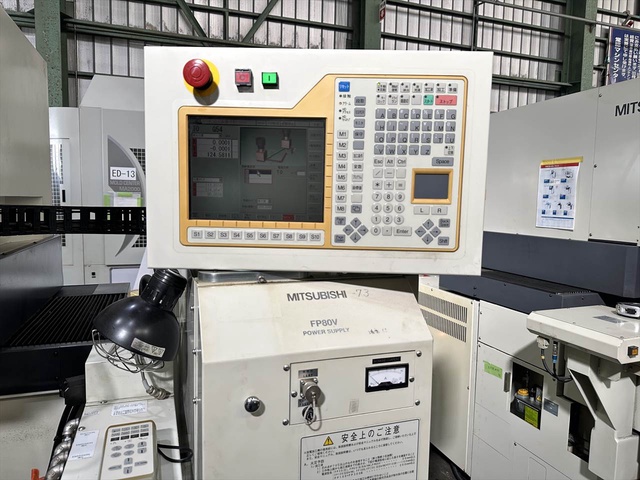 三菱電機 EA8PVM NC放電加工機(ATC付)