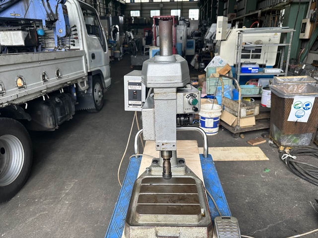 ブラザー工業 BT1-215 タッピング