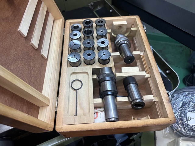 牧野フライス製作所 KEV-55 NC立フライス