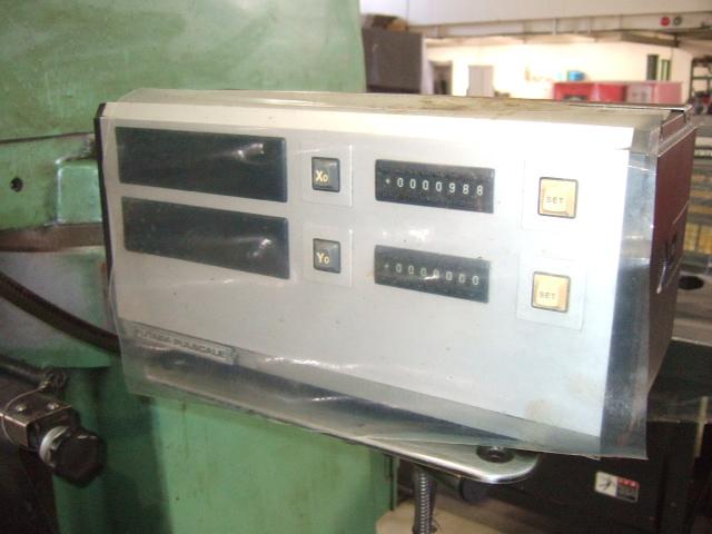 大隈豊和機械 STM-2R ラム型立フライス
