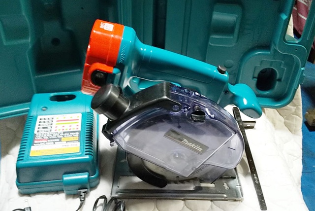 マキタ 5036D 充電マルノコ