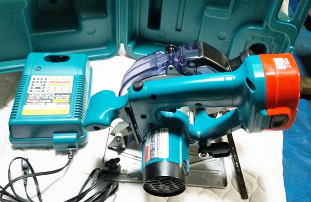 マキタ 5036D 充電マルノコ