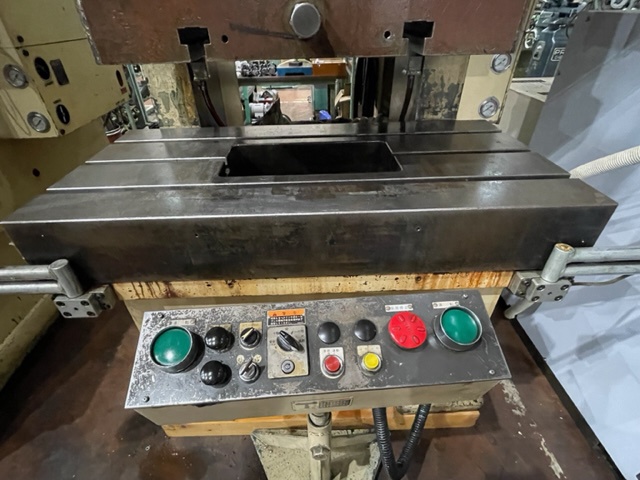 アマダ TP-110D 110Tプレス