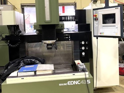 牧野フライス製作所 EDNC-43S NC放電加工機(ATC付)