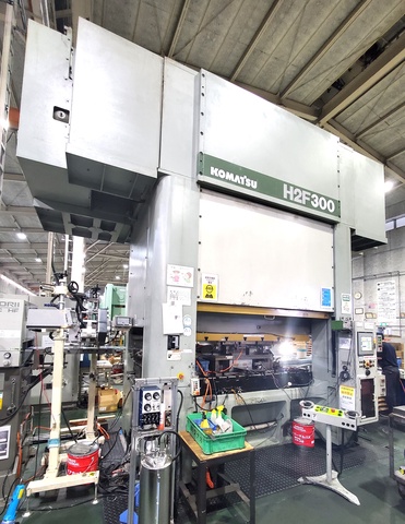コマツ産機 H2F300 300Tサーボプレス