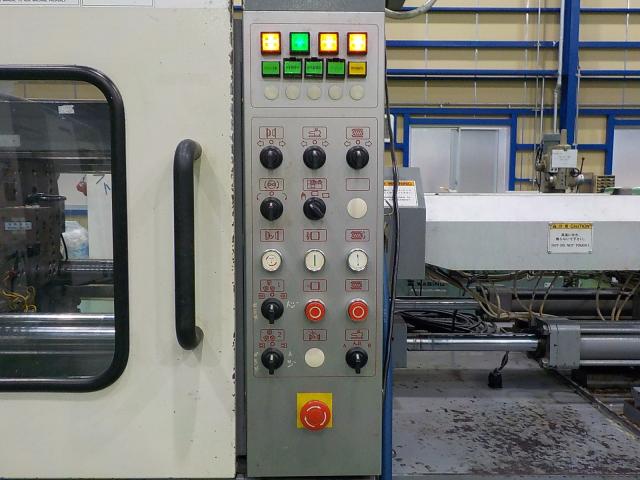 日精樹脂工業 DC120-9A 120T2色射出成形機