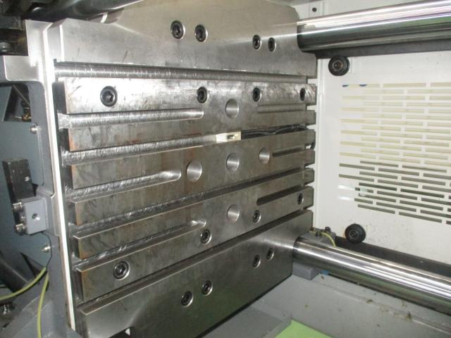 東洋機械金属 Si-100-6S / F75E 100T射出成形機