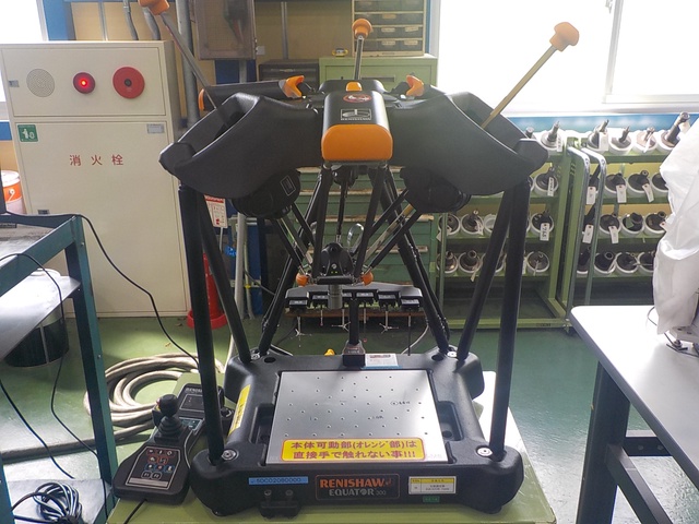 RENISHAW EQUATOR 300 比較測定器