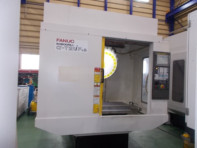 ファナック α-T21iFLa 立マシニング(BT30)