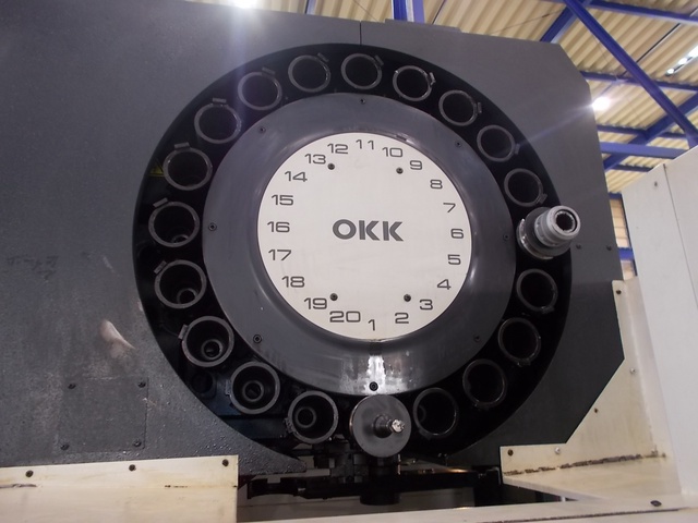 OKK VM5Ⅲ 立マシニング(BT50)