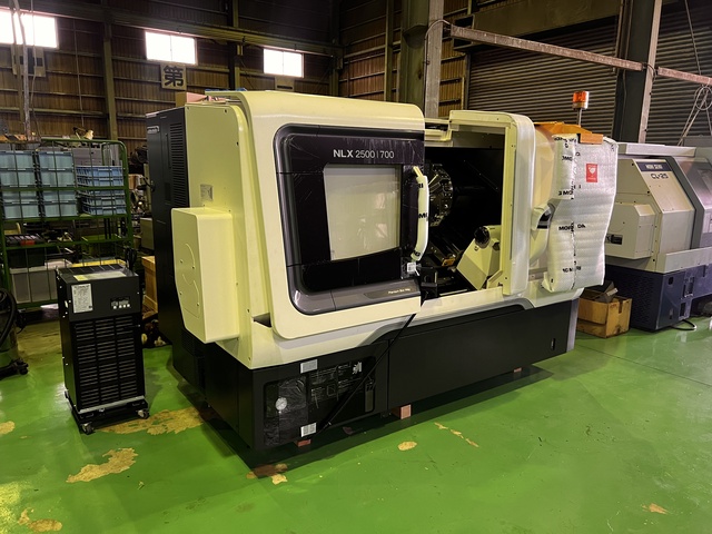 DMG森精機 NLX2500T/700 NC旋盤(センター付)