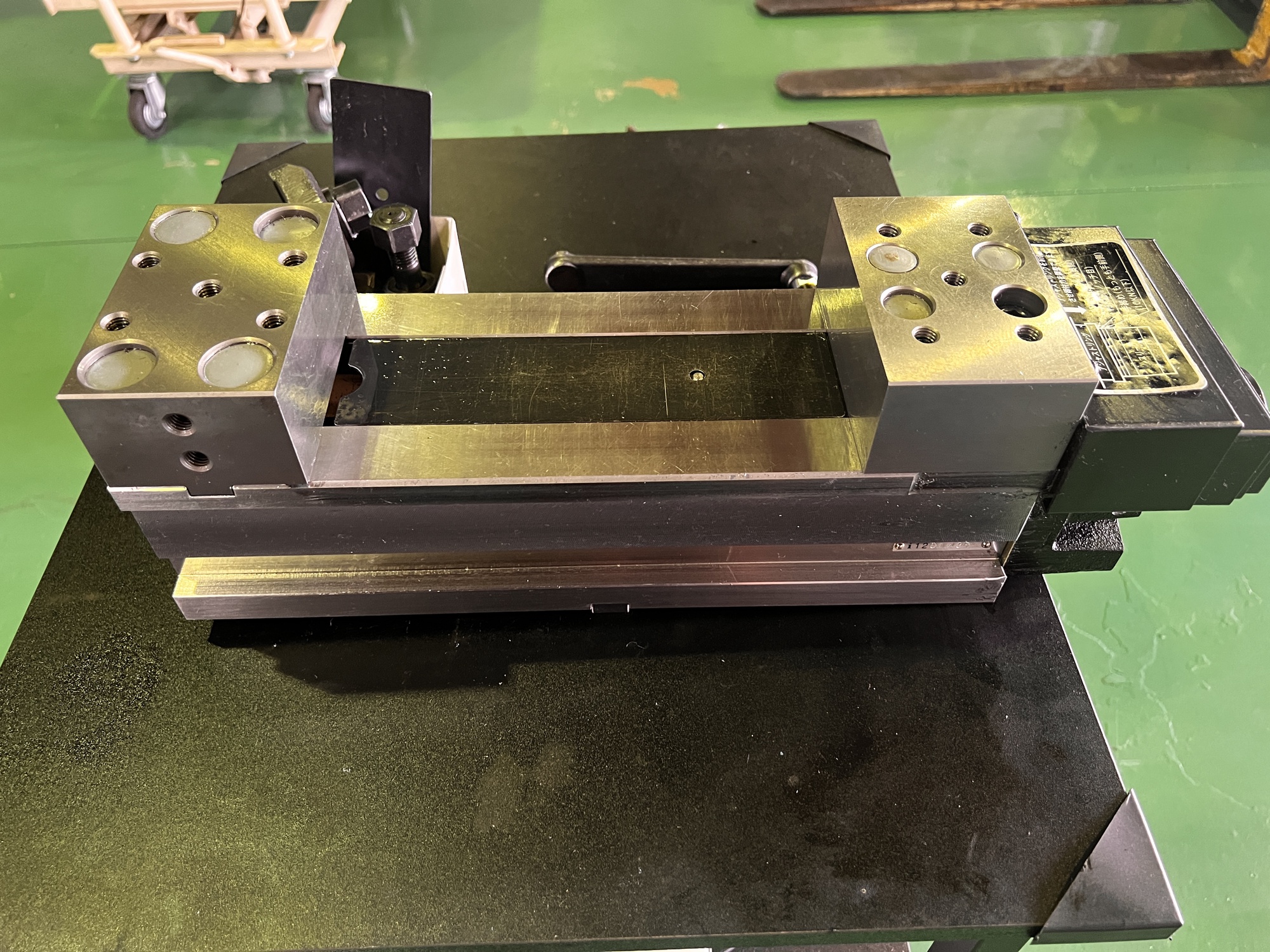 メイカー不詳 こんな悲しいニュースで再会するなんて🥲