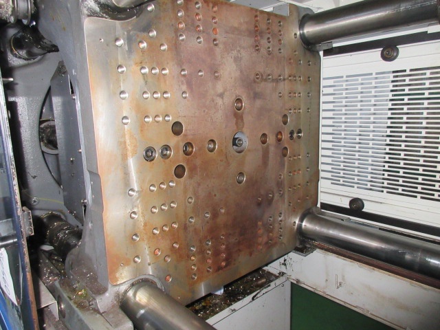 東洋機械金属 SI-180V-H300C 180T射出成形機