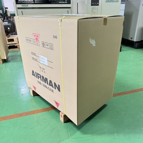 AIRMAN SAS6SD-6C 5.5kwコンプレッサー