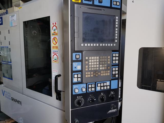 牧野フライス製作所 V22G 立マシニング(HSK-E32)