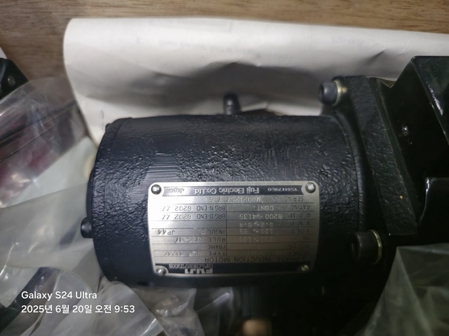 和井田製作所 UJG-75 NC工具研削盤