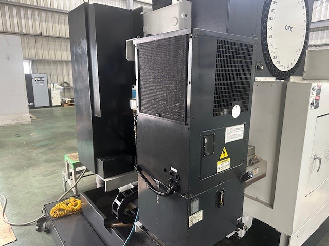OKK VM4Ⅲ 立マシニング(BT40)