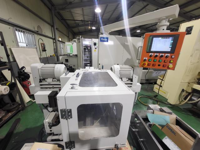 光洋機械工業 HD3C 横型両頭平面研削盤