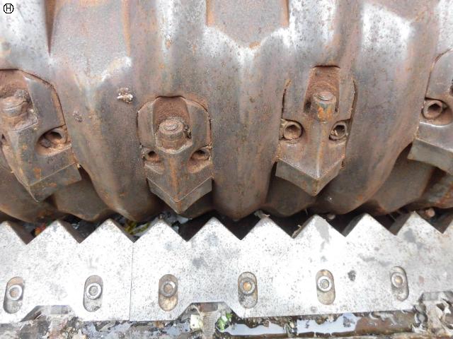 エヌテック TKR-1600 1軸プッシャー式破砕機