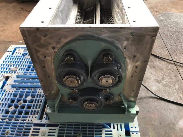  3軸解砕機