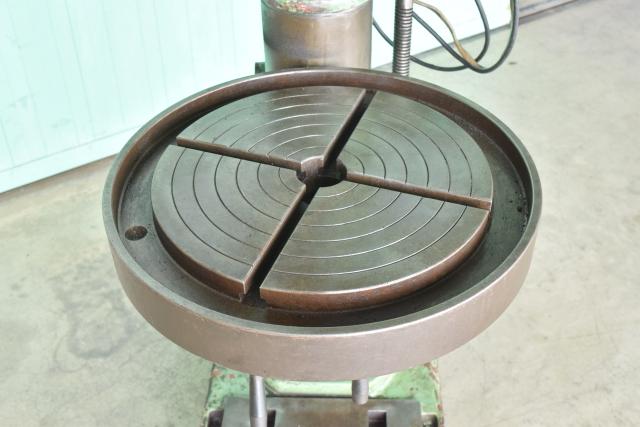 森精機製作所 YD2-55 550mm直立ボール盤
