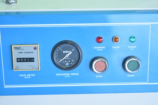 KOBELCO KST3U-6 2.2kwコンプレッサー