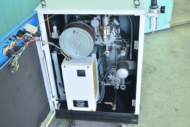 KOBELCO KST3U-6 2.2kwコンプレッサー