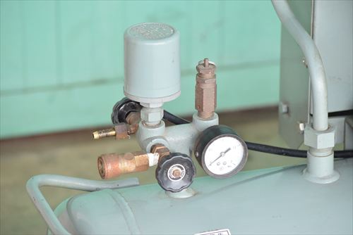 日立産機システム 2.2P-9.5VA6 2.2kwコンプレッサー
