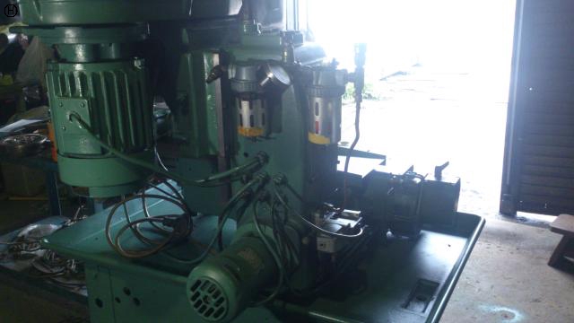 ブラザー工業 AM40-105 立生産フライス