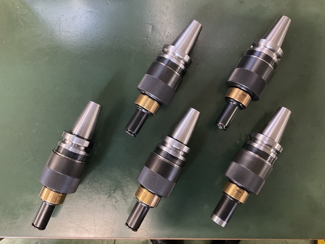 日研工作所 BT40-Z24-100 BT40タッパーチャック