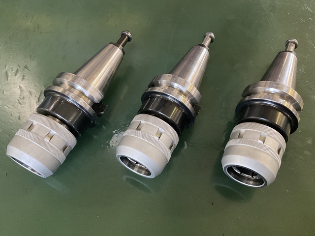 日研工作所 BT40-C20-90 BT40ミーリングチャック