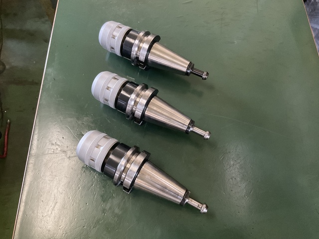 日研工作所 BT40-C20-90 BT40ミーリングチャック