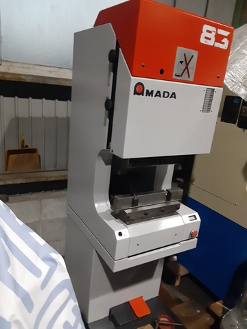 アマダ CB-83 0.3m油圧プレスブレーキ