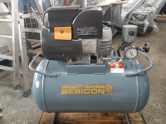 日立工機 0.4LE-8T 0.4kwコンプレッサー